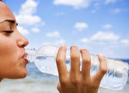 manfaat air putih, khasiat minum air putih, manfaat minum air putih, manfaat air putih bagi kesehatan