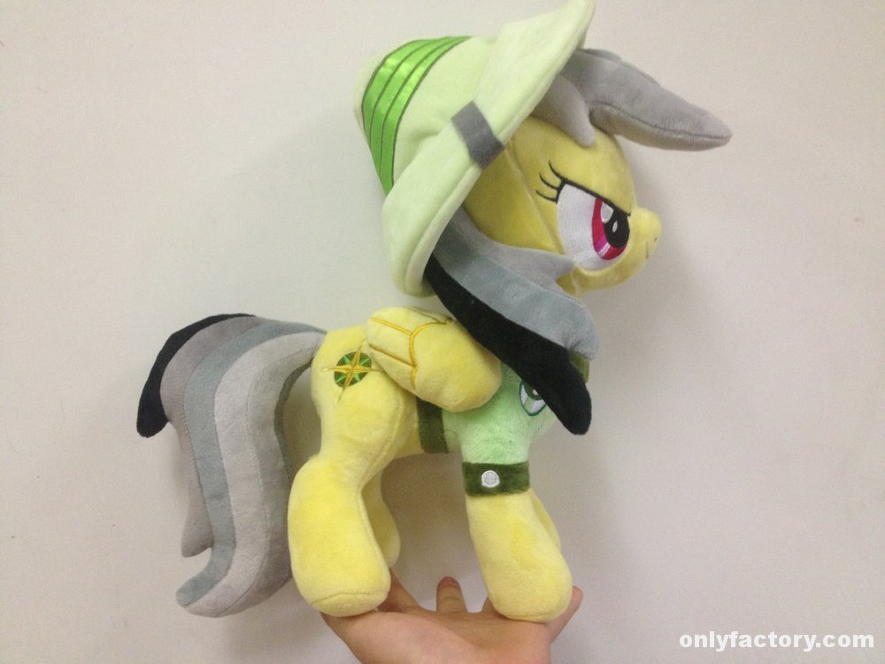 [Bild: fake-daring-do-plush-progress-3-side.jpg]