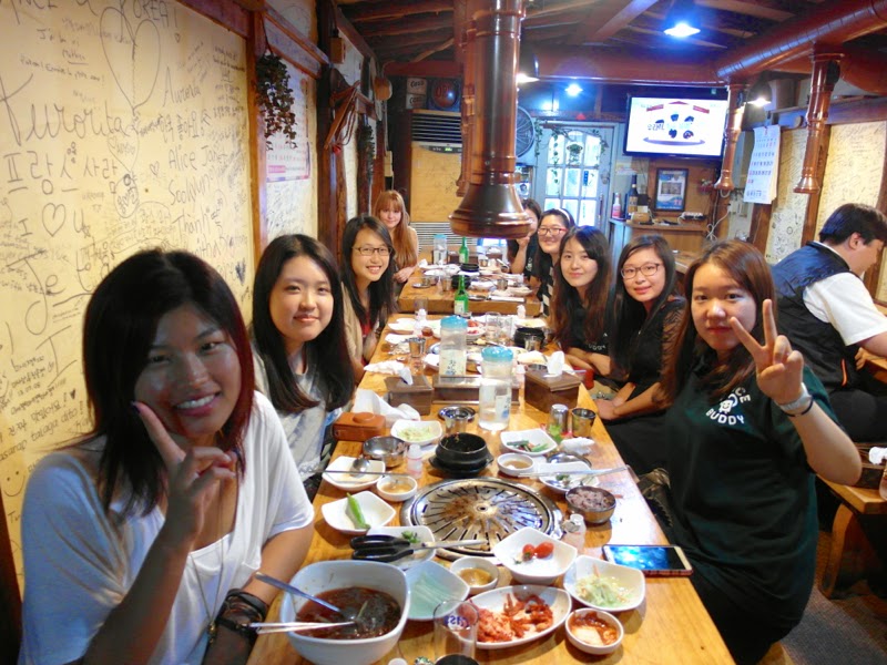 ewha university summer studies seoul korea travel lunarrive blog singapore sinchon samgyupsal peace buddy dinner