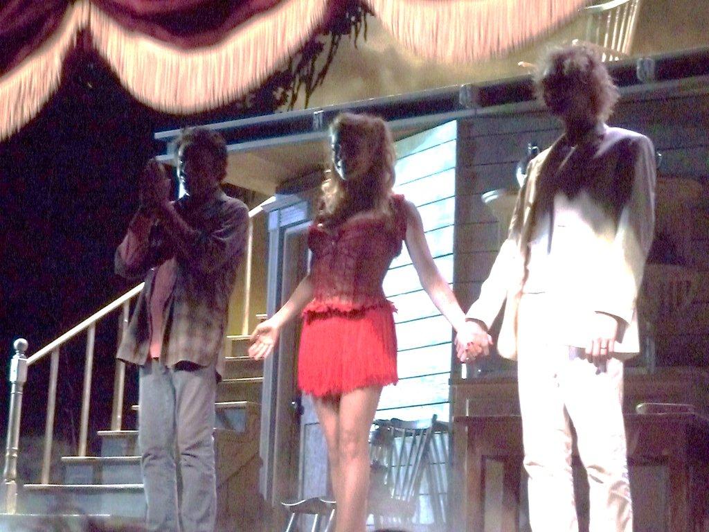 Un Spectateur Le Paradis Sur Terre Tennessee Williams Johnny Hallyday Theatre Edouard Vii