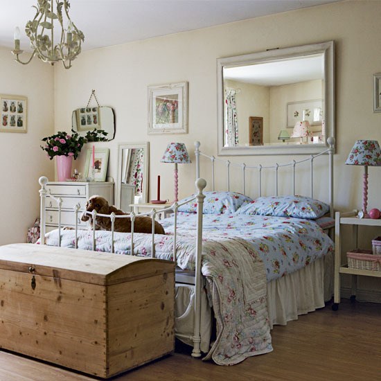 Country Bedroom Ideas