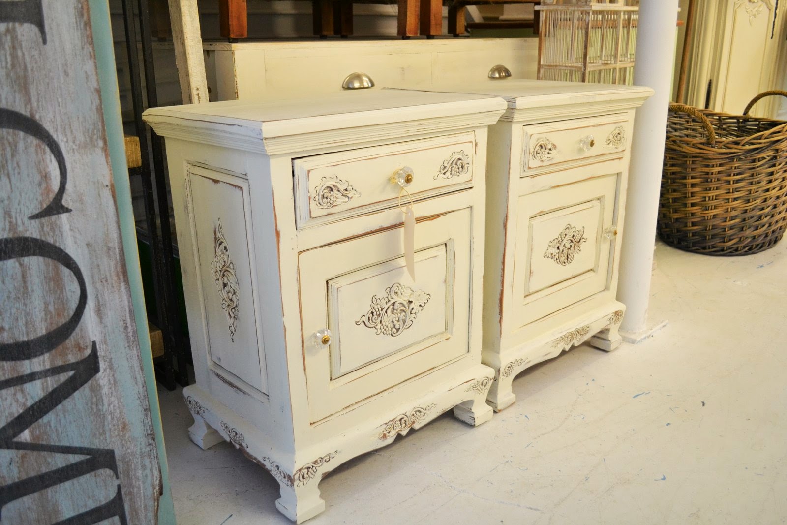 There is Only One Chalk Paint™ decorative paint by Annie Sloan