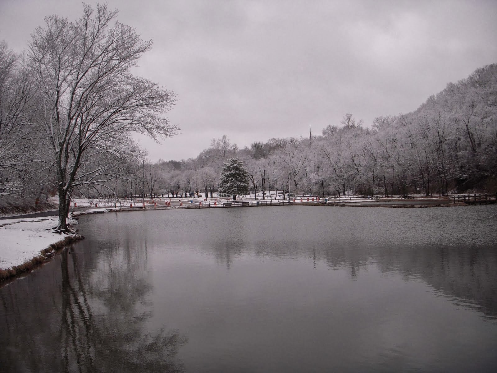 Snowfall at Lake Atalanta