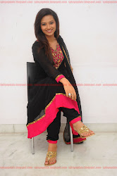 Gorgeous Isha Chawla Latest Spicy Hot Cute Photo Shoot Gallery Stills, salwar kameez