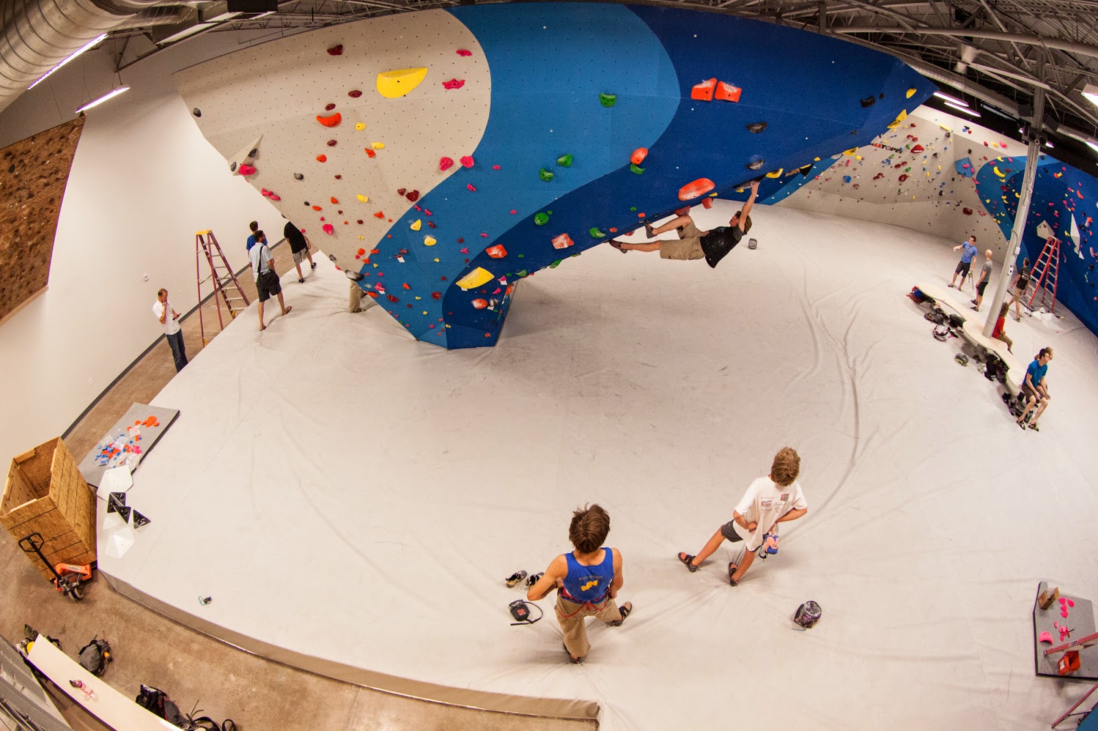 Momentum Climbing Team The new Millcreek gym and the Momentum Team