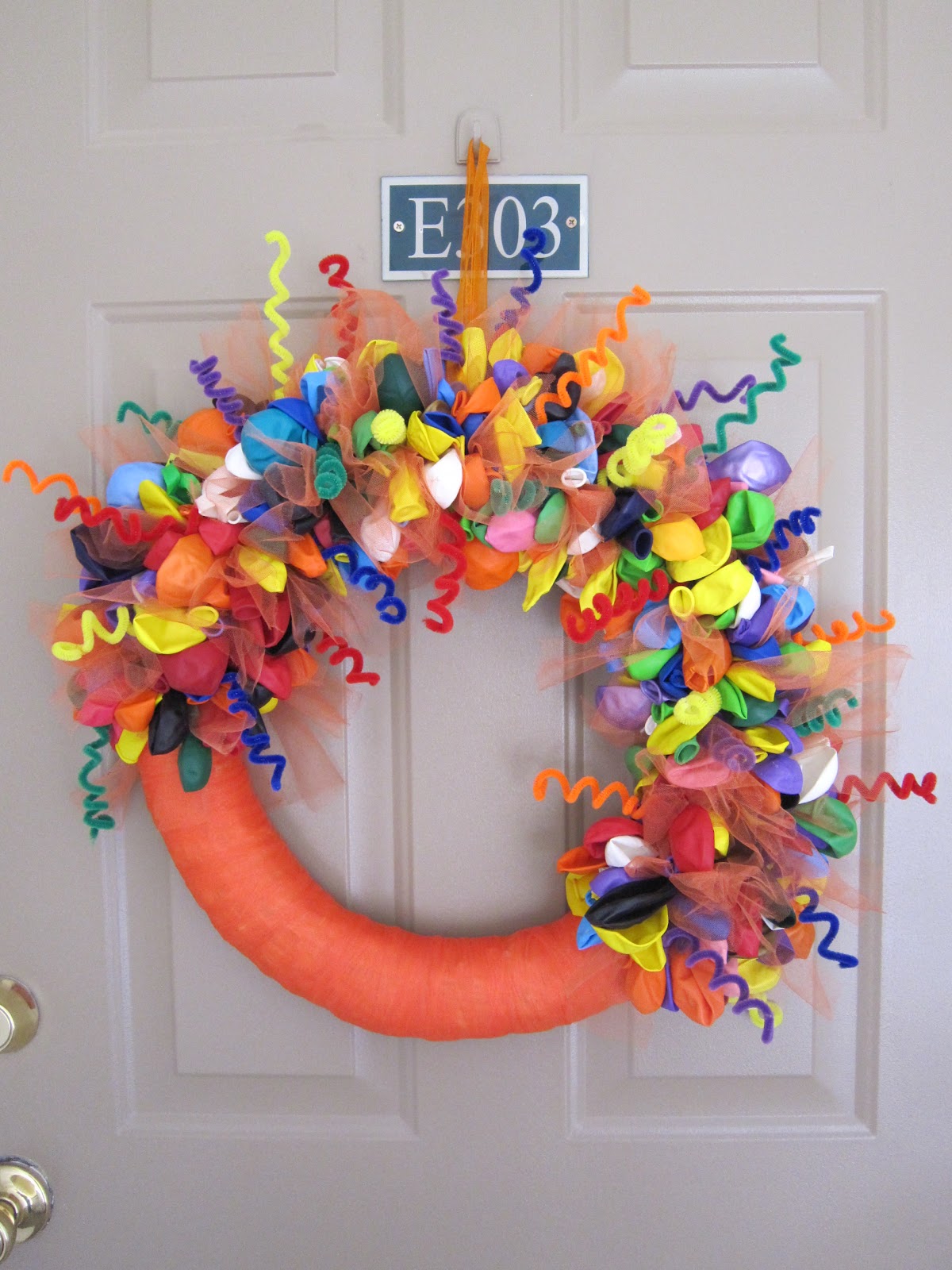 IMG_0462.JPG (1200×1600) Balloon wreath, Birthday balloon wreath