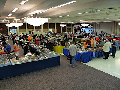 Glass City Knife show Saturday morning Glass City Knife Show