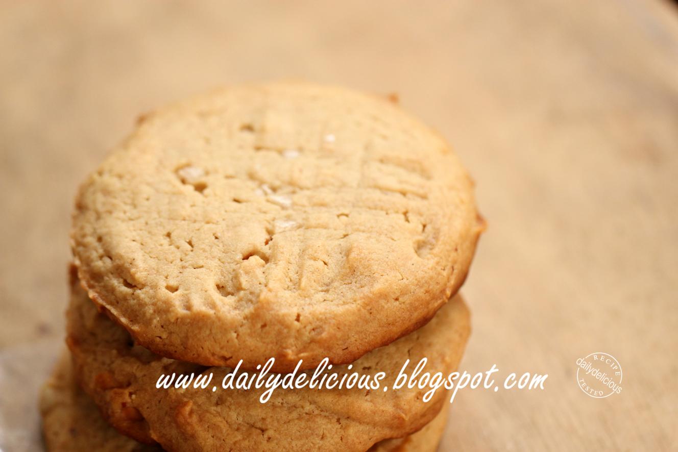dailydelicious Honey Peanut butter cookies Honey, Honey you're so sweet!