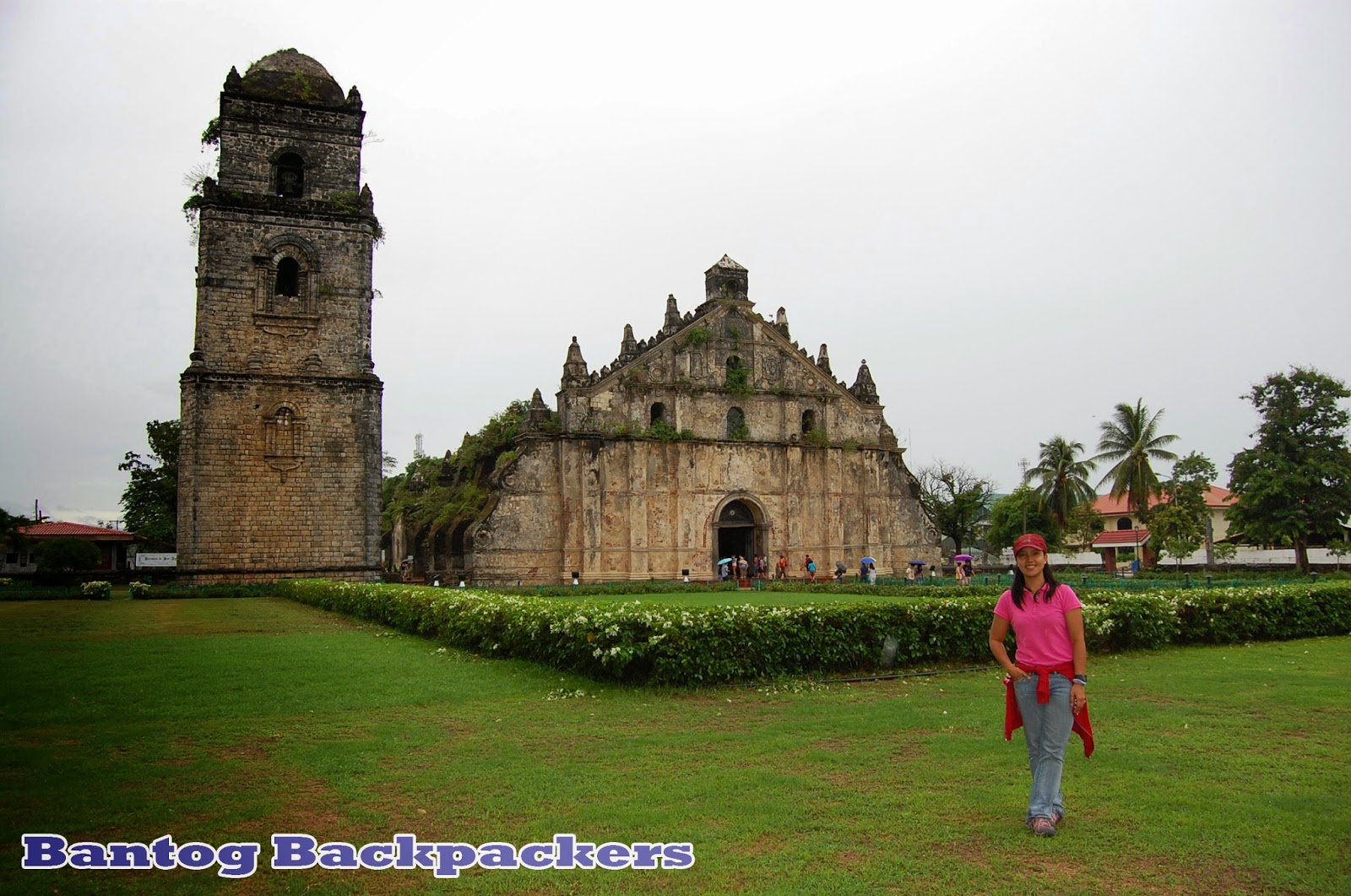 Ilocos Norte Paoay and Ilocos Norte Capitol Bantog Backpackers