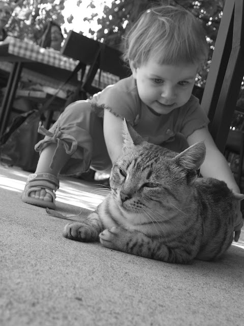 Kids and Pets Seen On www.coolpicturegallery.us