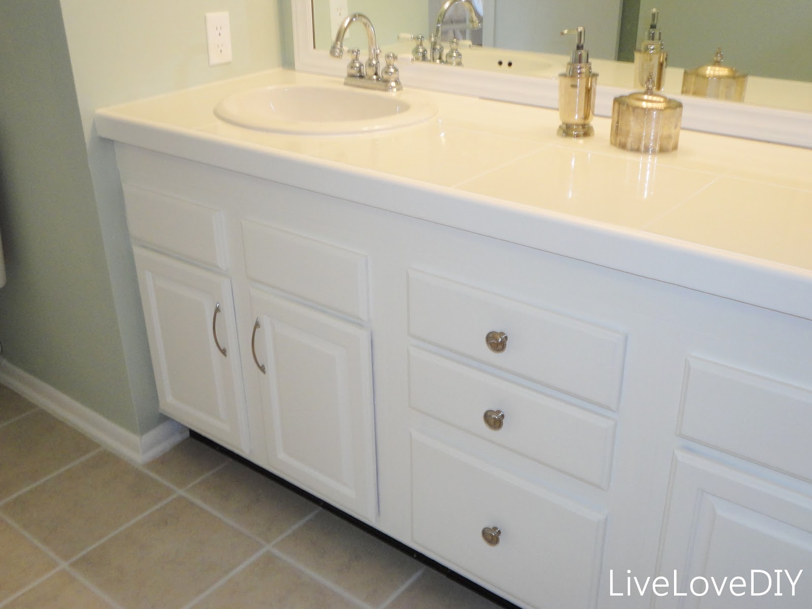 Livelovediy Easy Diy Ideas For Updating Your Bathroom