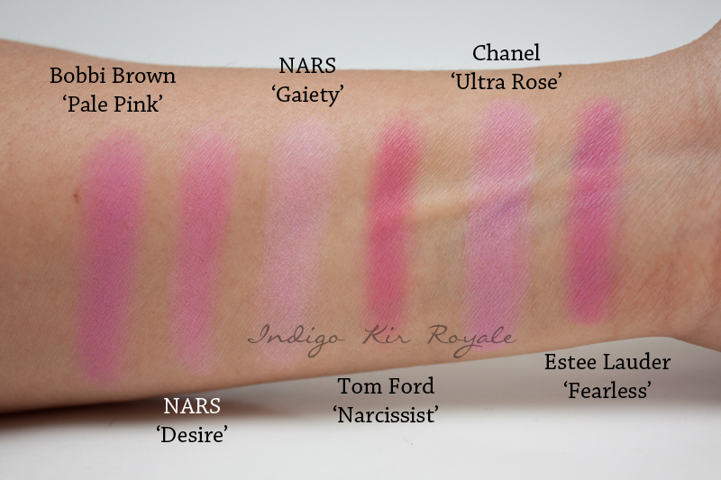 Indigo Kir Royale: Chanel Joues Contraste in 'Ultra Rose' (#74)