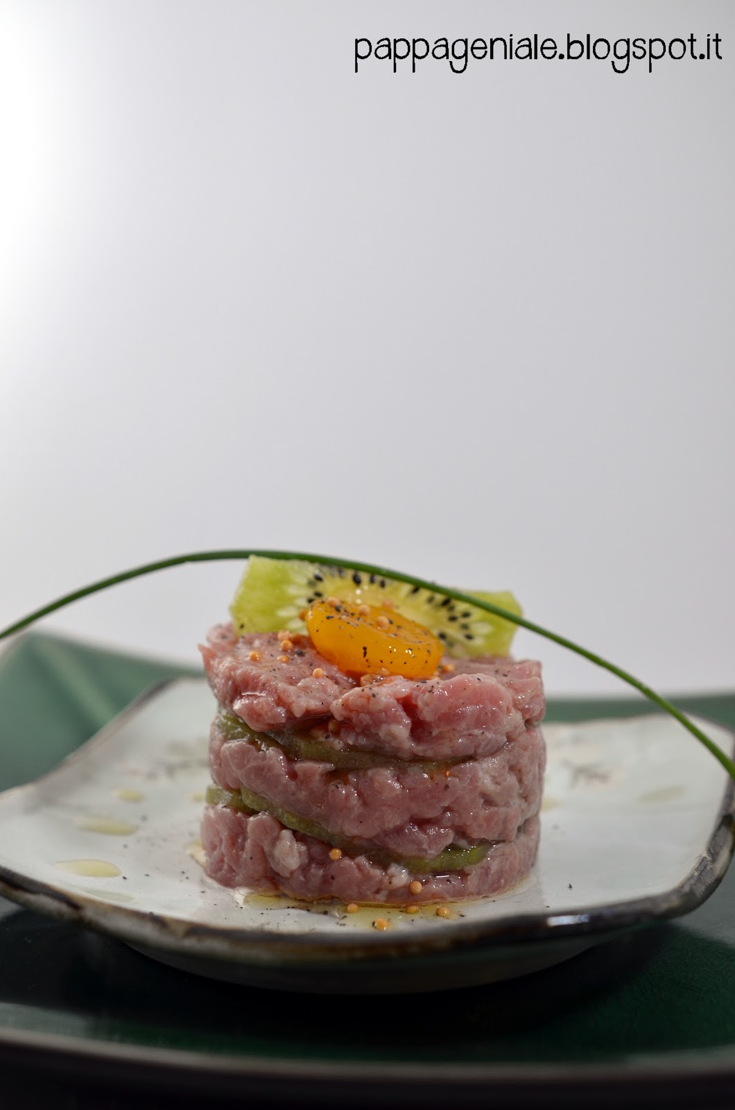Pappa Geniale Tartare Di Carpaccio Con Uovo Di Quaglia Marinato