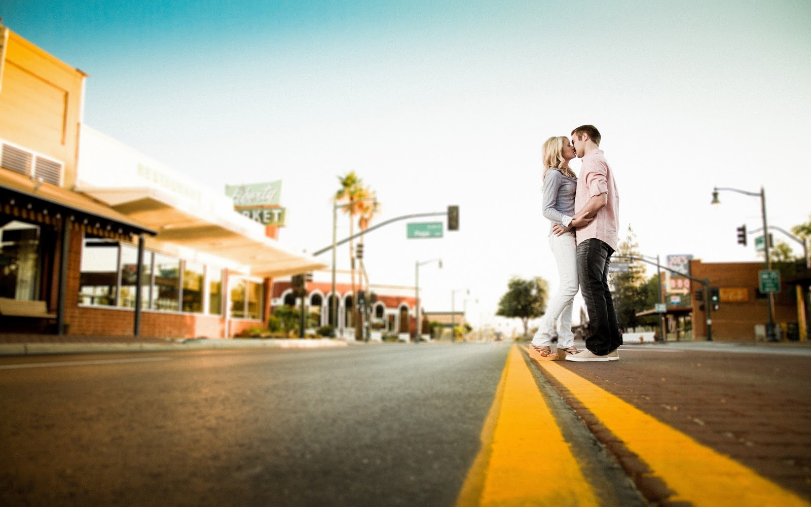 couple love couple love wallpapers couple in love ...