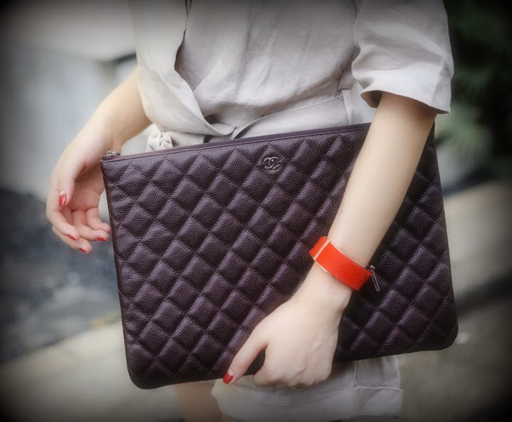 chanel o case medium size