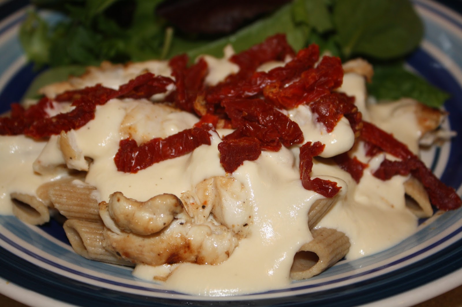 Skinny Jeans Chicken Alfredo with Sundried Tomatoes