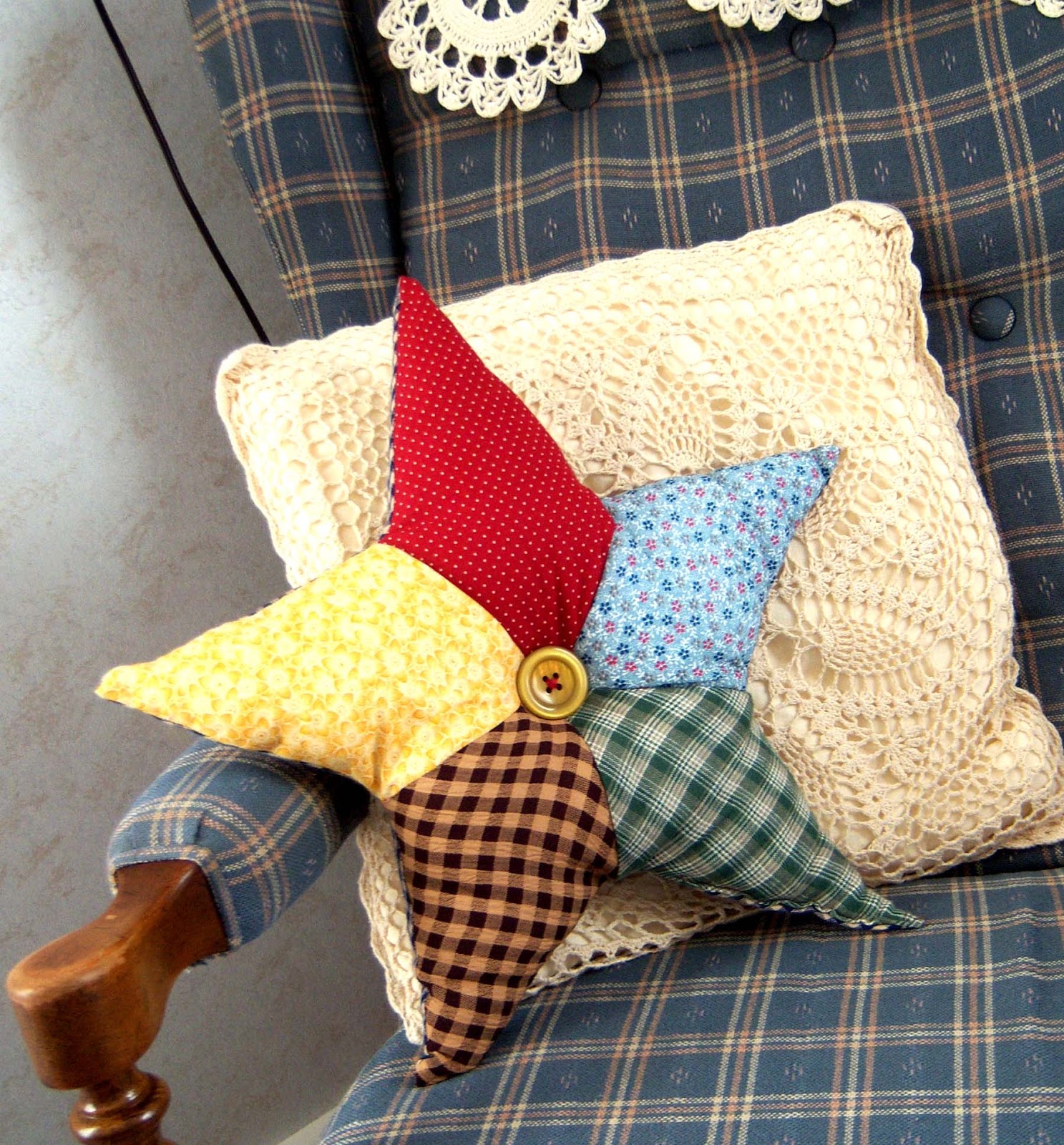 Shoregirl's Creations Star Pillow