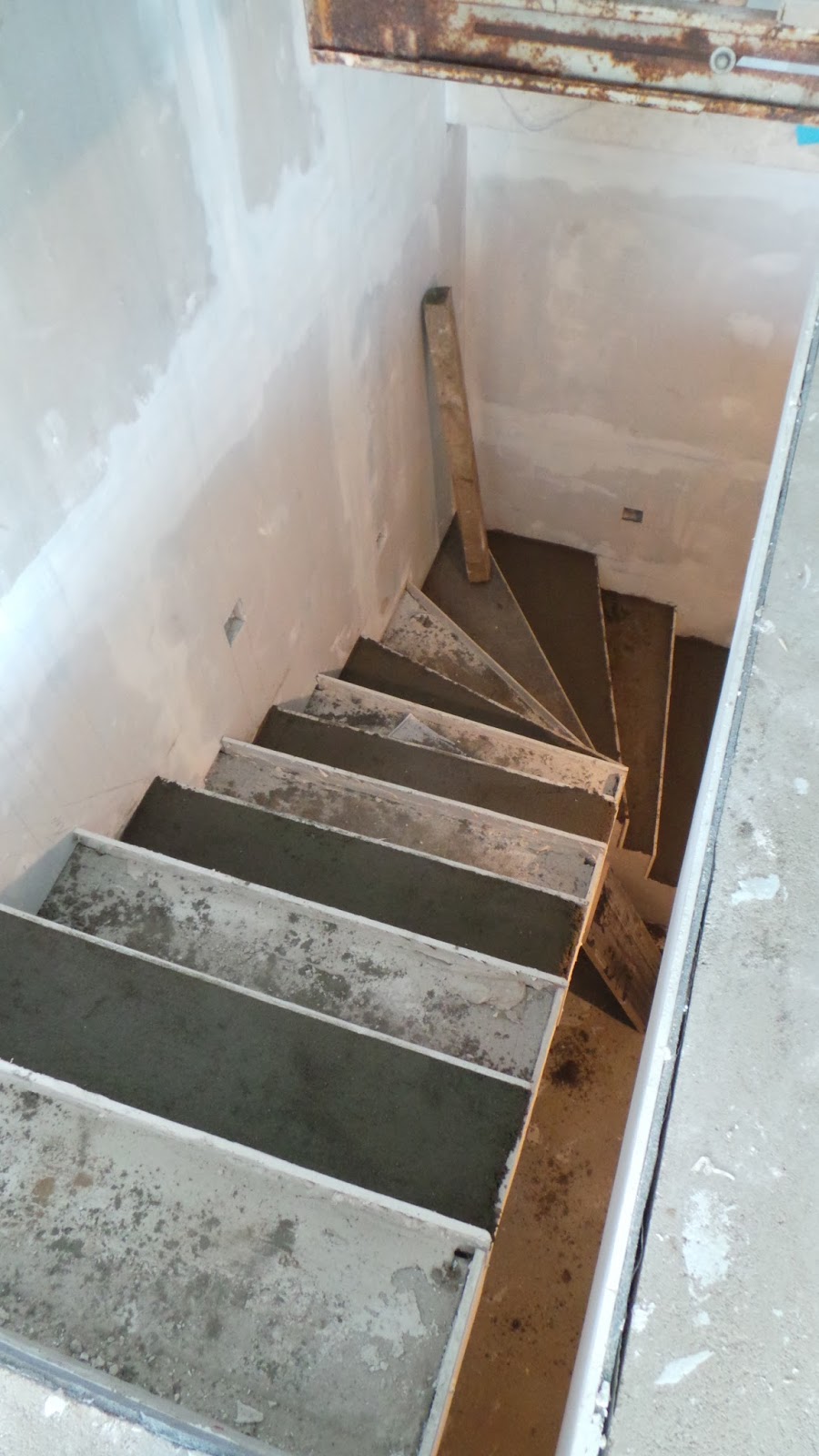 kellertreppe bauen treppe keksdose haus fertigen