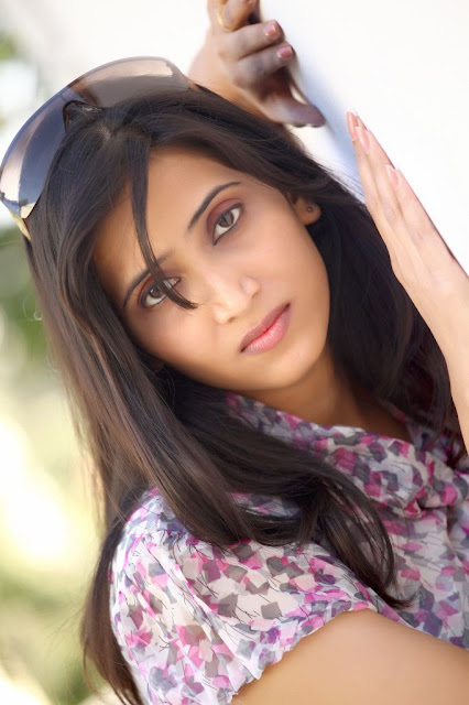 Actress-Riya-Latest-Photoshoot