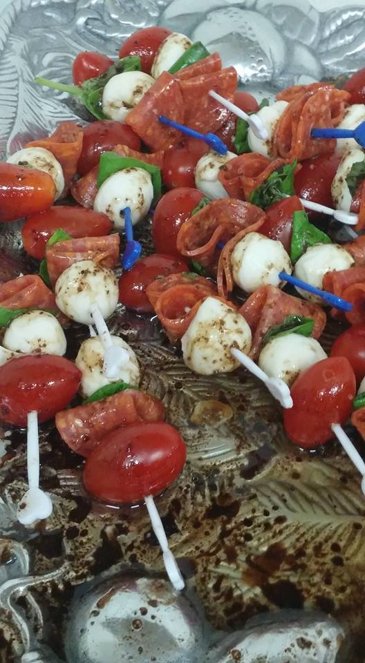 Great Scott WHAT WE'RE COOKING? PEPPERONI CAPRESE BITES