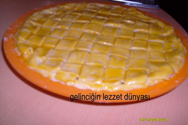 Gelinciğin Lezzet Ve Tasarım Dünyası ELMALI TURTA