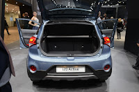 2015-HyundaiI20Active-08.JPG