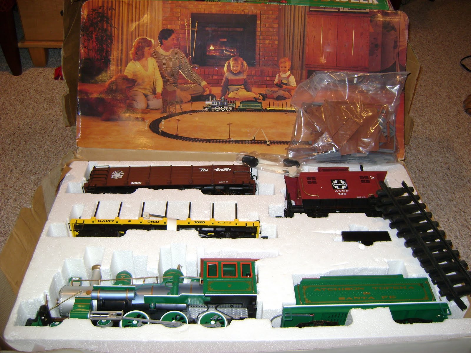 Adventures In Ebay: 1989 Bachmann Big Hauler G scale train set