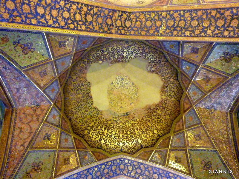 P1010177 Isfahan   Iran.JPG