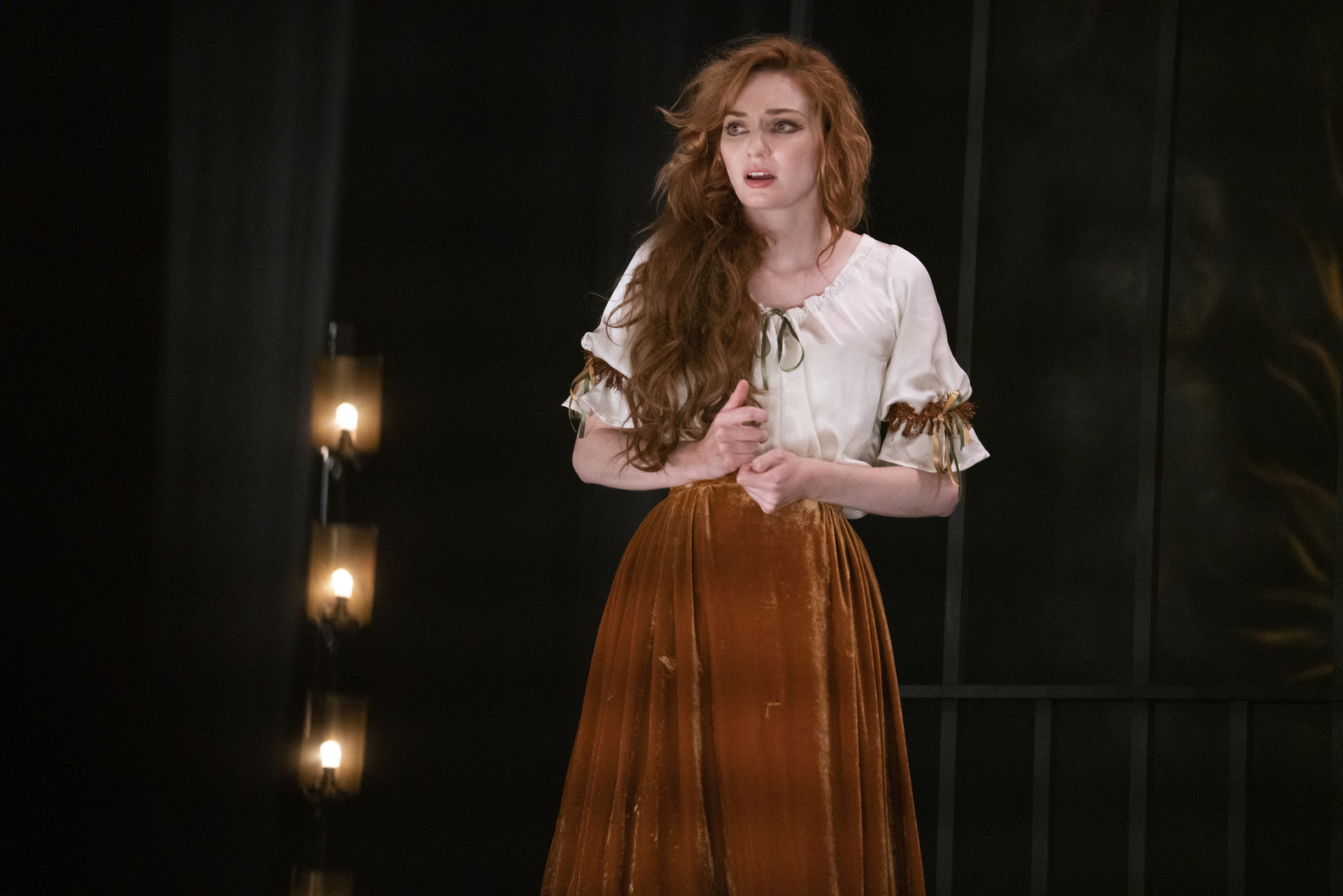 Exclusive Interview: Stars Ella Smith, Eleanor Tomlinson and Elizabeth Berr...