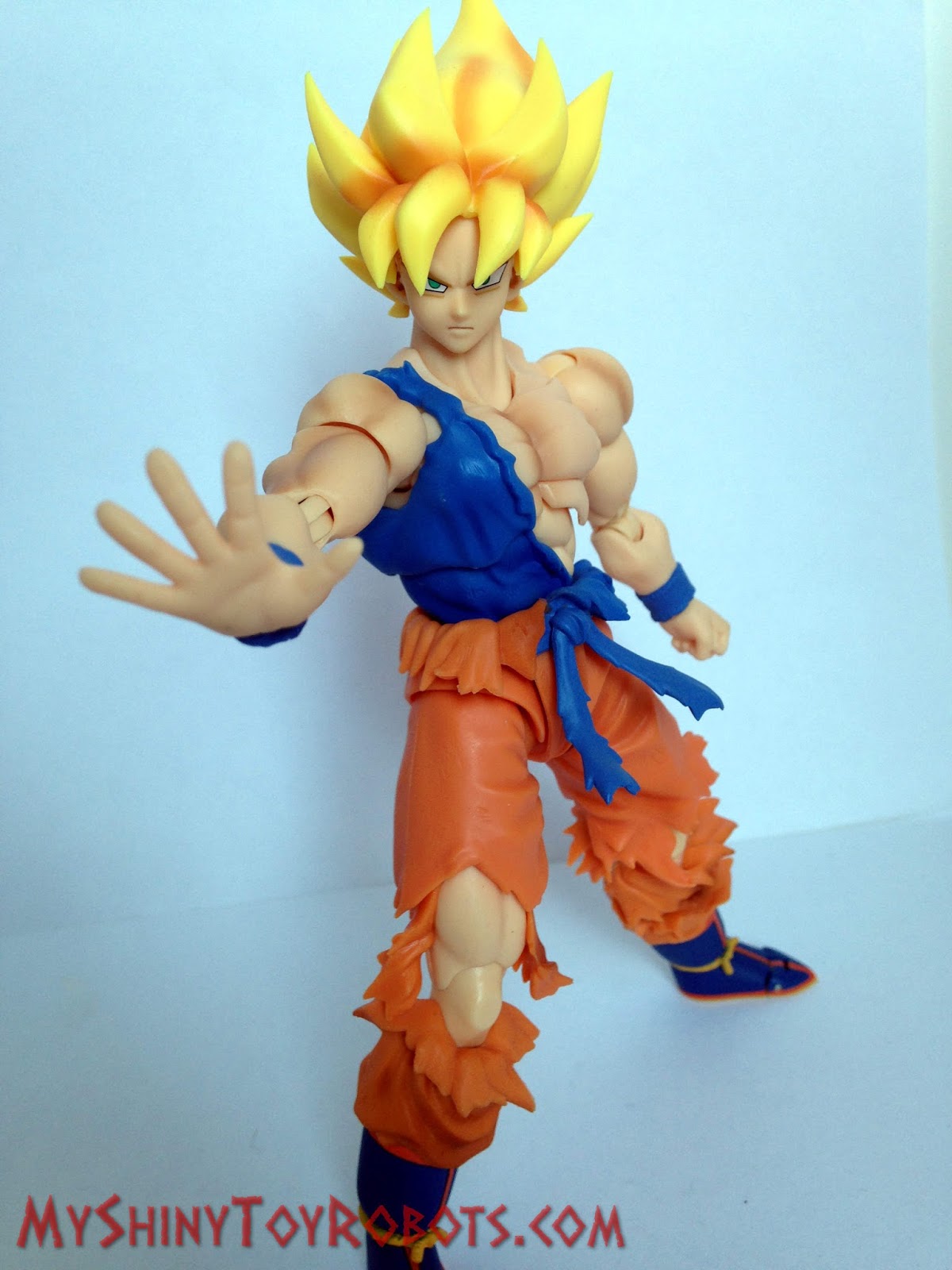 My Shiny Toy Robots: Toybox REVIEW: S.H. Figuarts Super Saiyan Son Goku