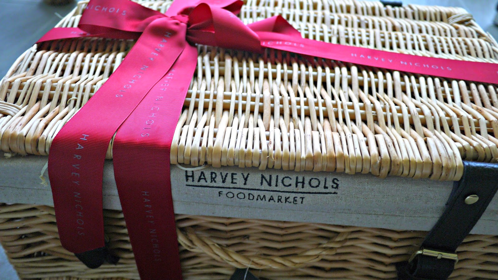 harvey nichols christmas hamper