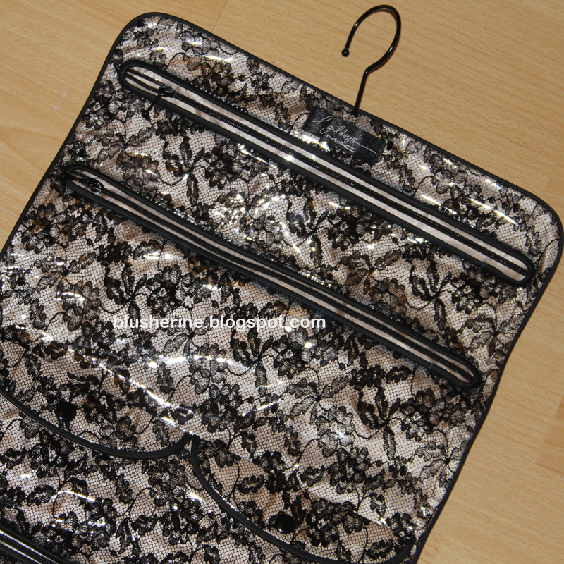 Mac Travel Collection