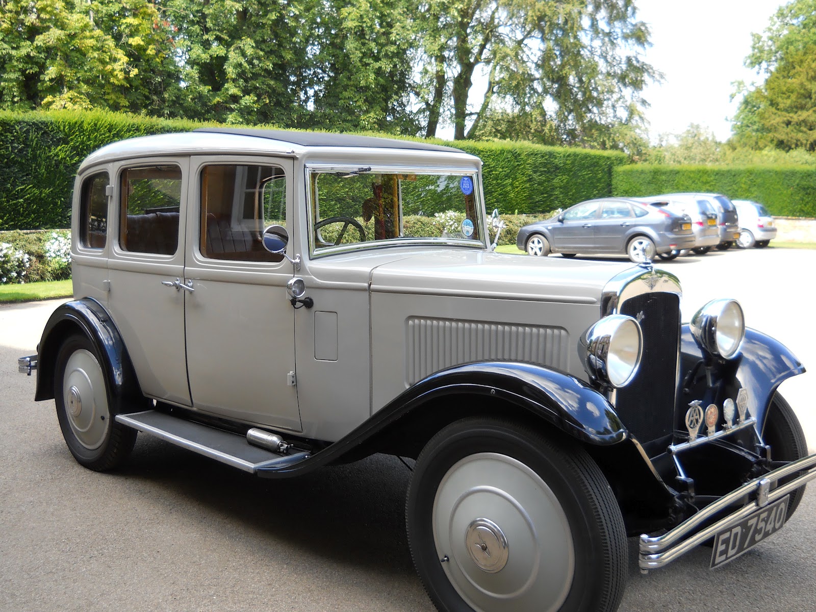 Old Awesome Cars