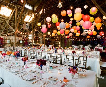 this multicolored wedding decor is sooo original love it