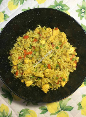 Salteado De Arroz Con Pollo 
