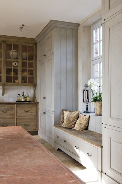 Roses and Rust: Winning Window Seats