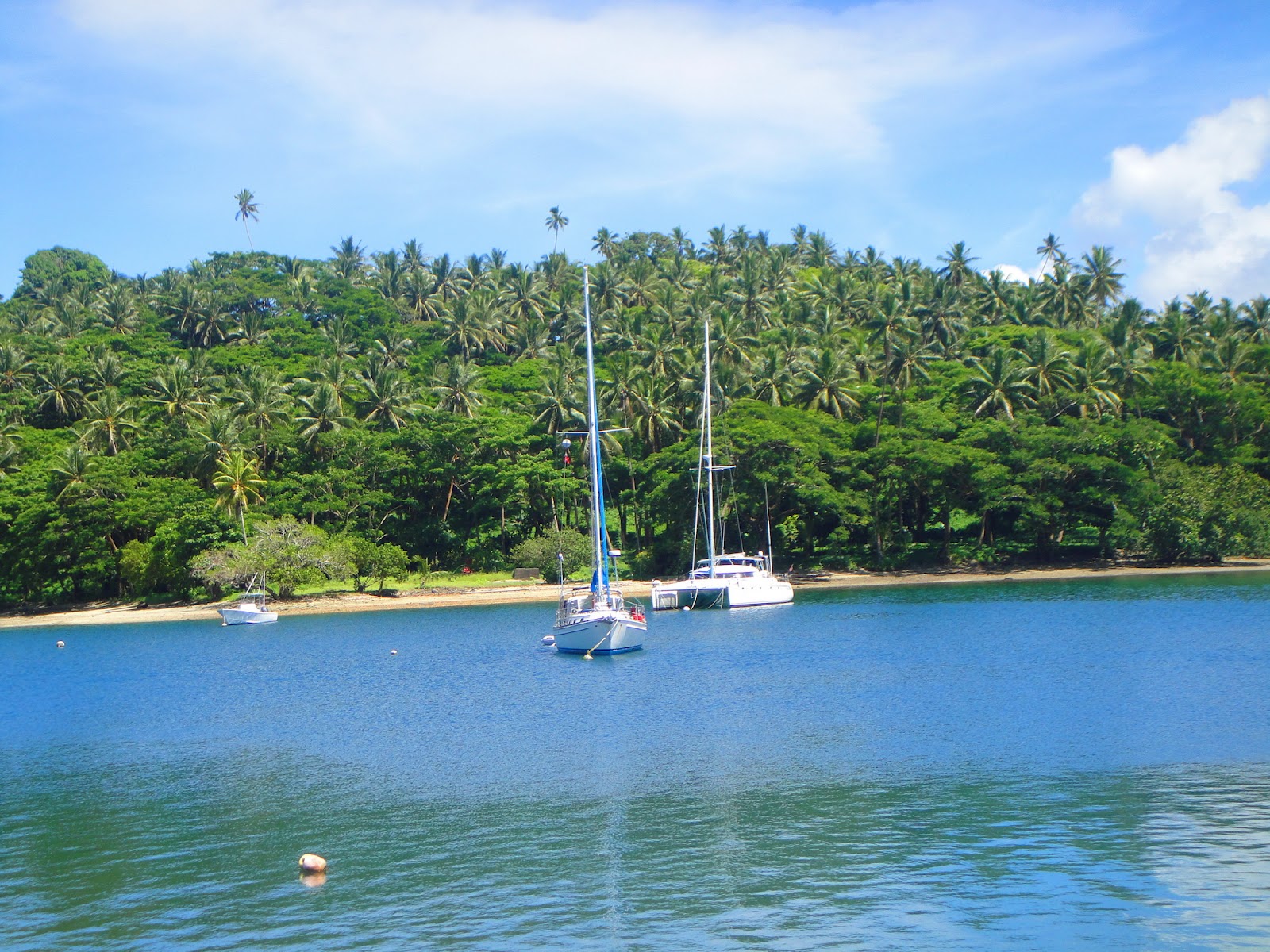 FIJI CRUISE Tuesday 6th December 2011 Savusavu