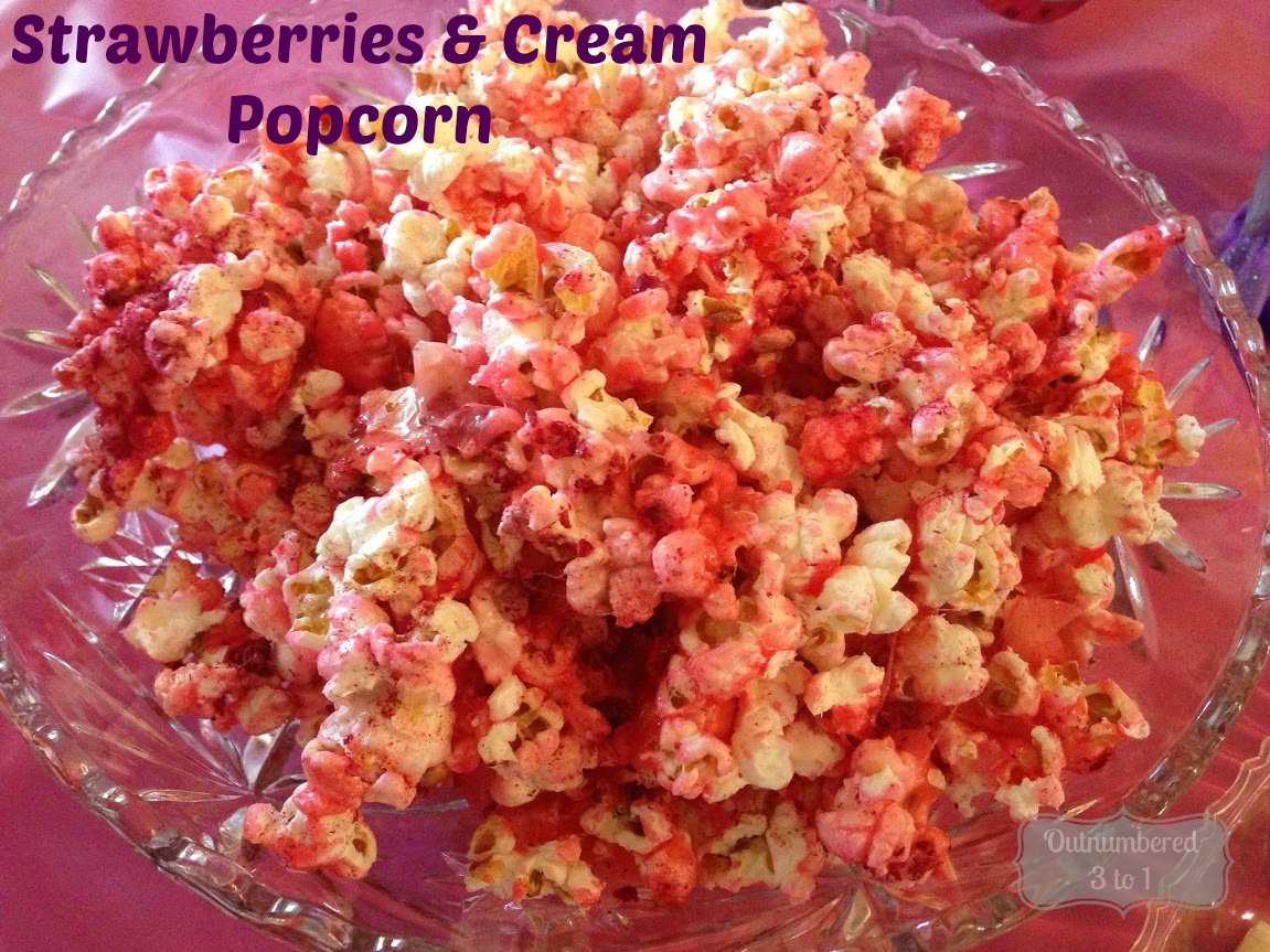 Key Ingredient's Digital Recipe Reader Plus Strawberry and Cream