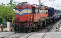 Woman pushed out of train by ticket examiner, dies, Maharashtra, Allegation, 