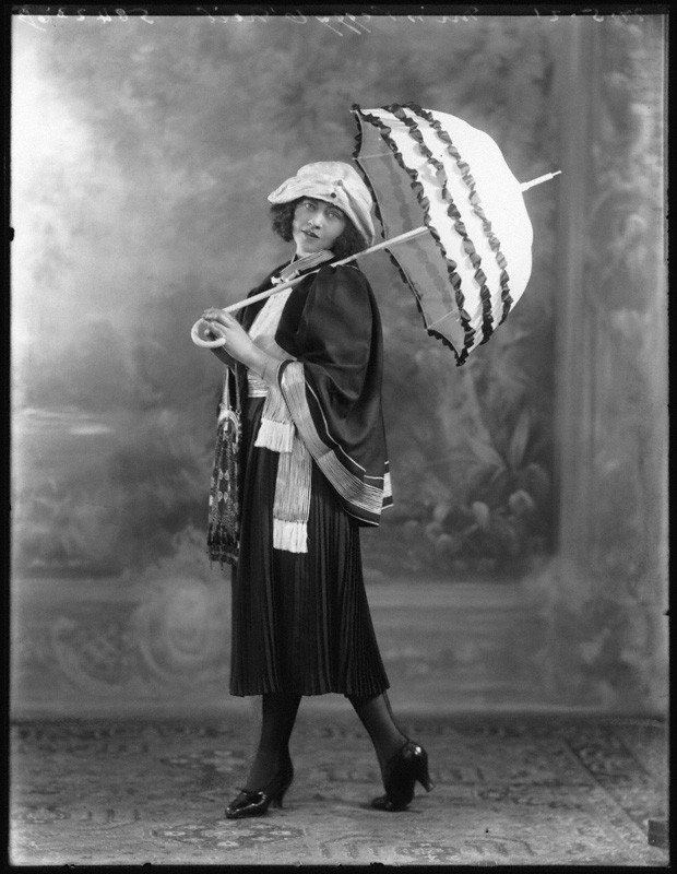 Tales of a Madcap Heiress That's Peggy O'Neil