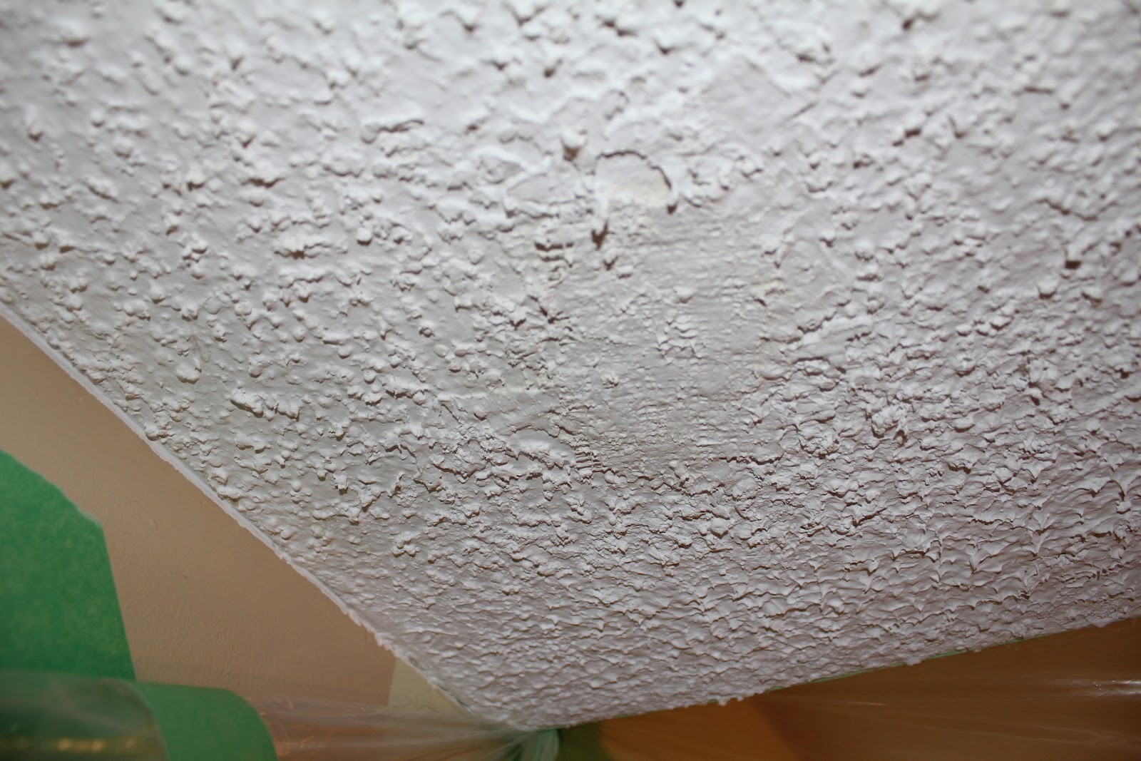 Popcorn texture removal, Knockdown application, step 2 Inspecting the