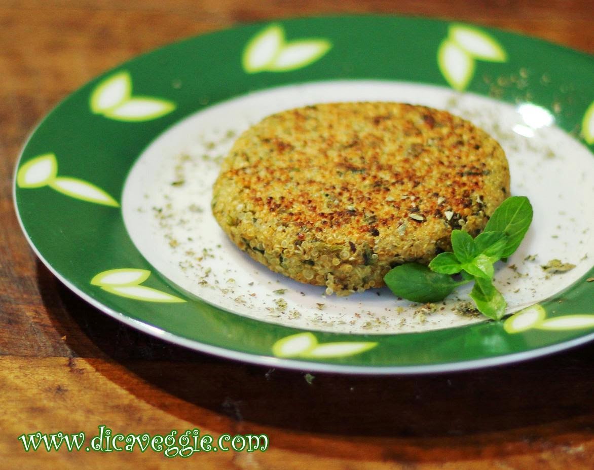 Vegamet Ativismo Vegetariano Hamburguer de Quinoa com Ervas ( Vegano )