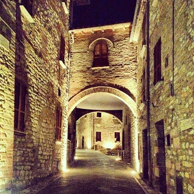 Visita A Corciano In Umbria Di Notte