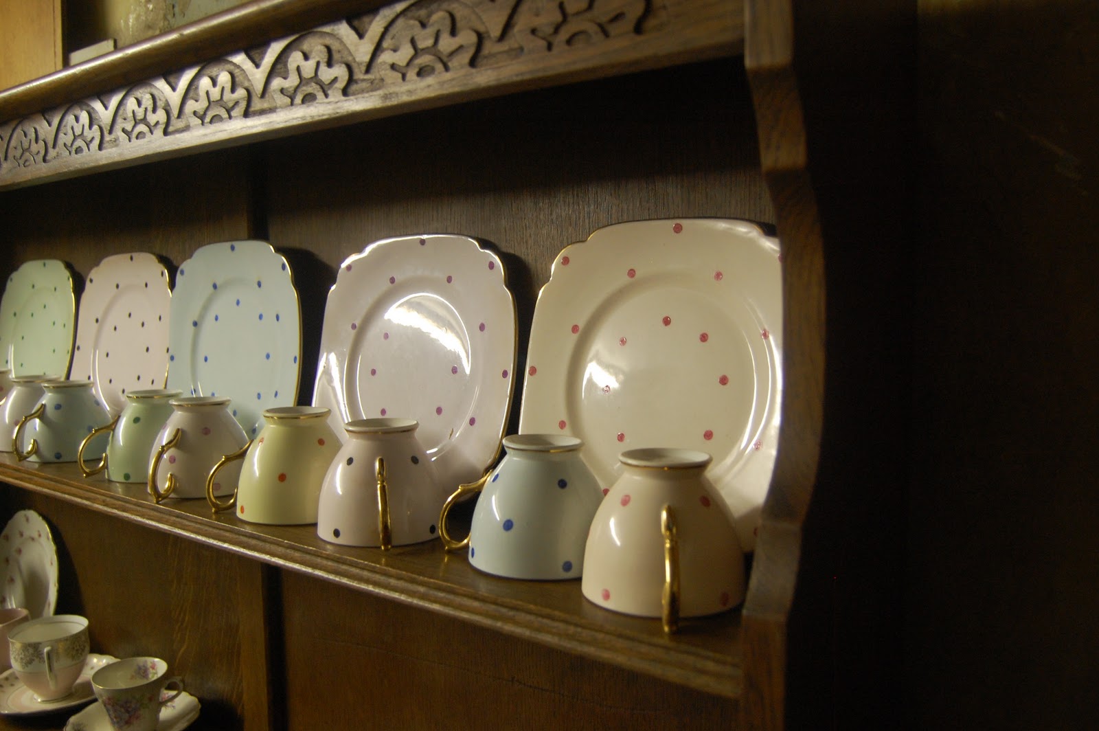 Welsh Dresser Dressing Life on Pig Row