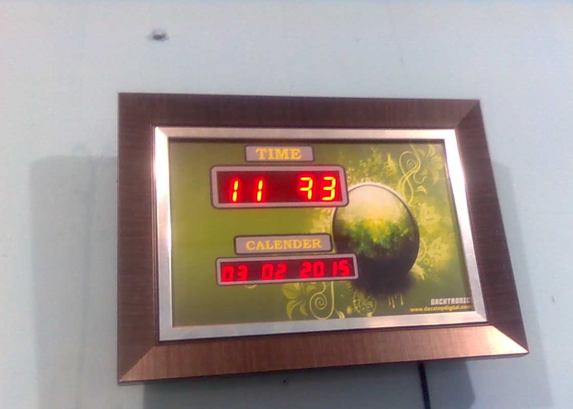 Jam Digital keren cocok buat di dinding kamar