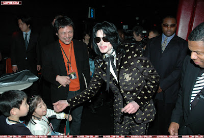 Michael Jackson na Festa Vip em TóQuio 08.03.07 - (40 Fotos) Michael+jackson+japan+jap%C3%A3o+%284%29