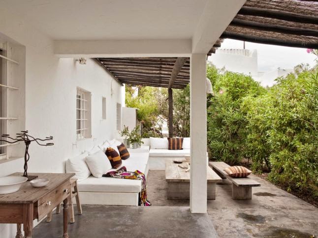 Decoración Fácil: UNA CASA EN IBIZA CON DECORACIÓN RÚSTICA NATURAL