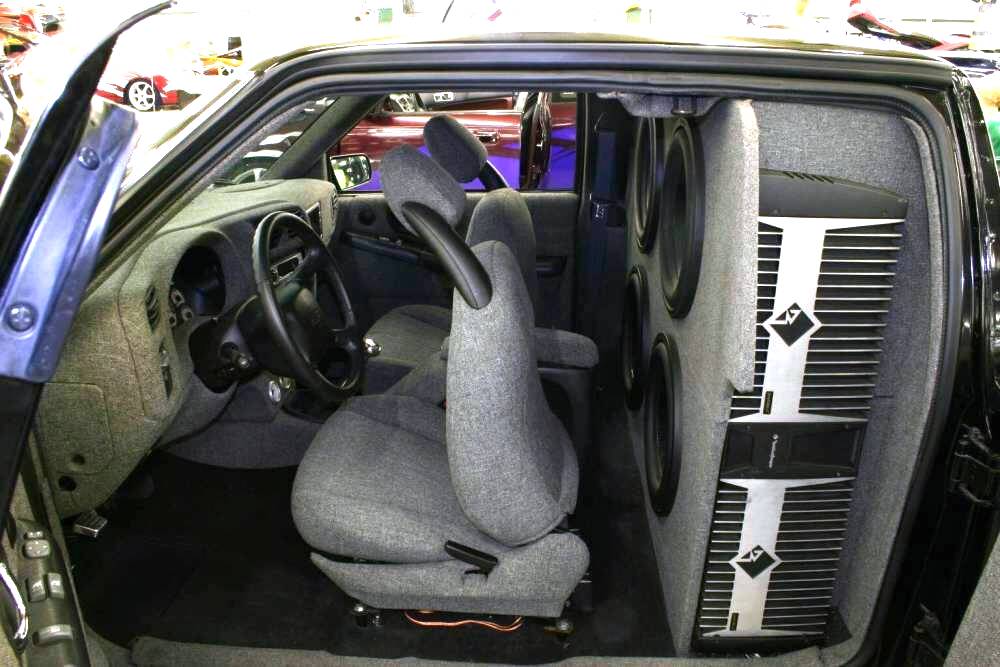 2001 Chevy S10 Custom Lowrider Interior and Audio