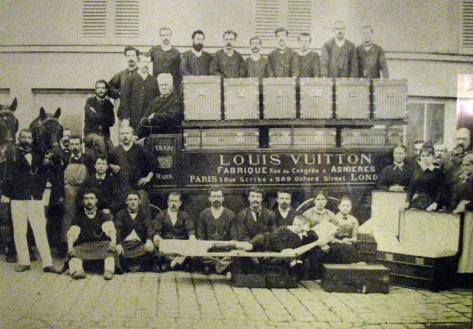 The history of: Louis Vuitton Damier Ebene Canvas and Damier Azur Canv –  l'Étoile de Saint Honoré