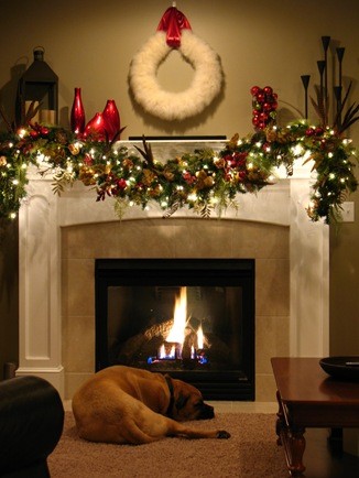Eat.Pray.Love.Run.: Holiday Fireplace Mantels